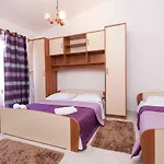 Ana Apartmán *