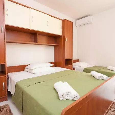 Ana Appartement Makarska